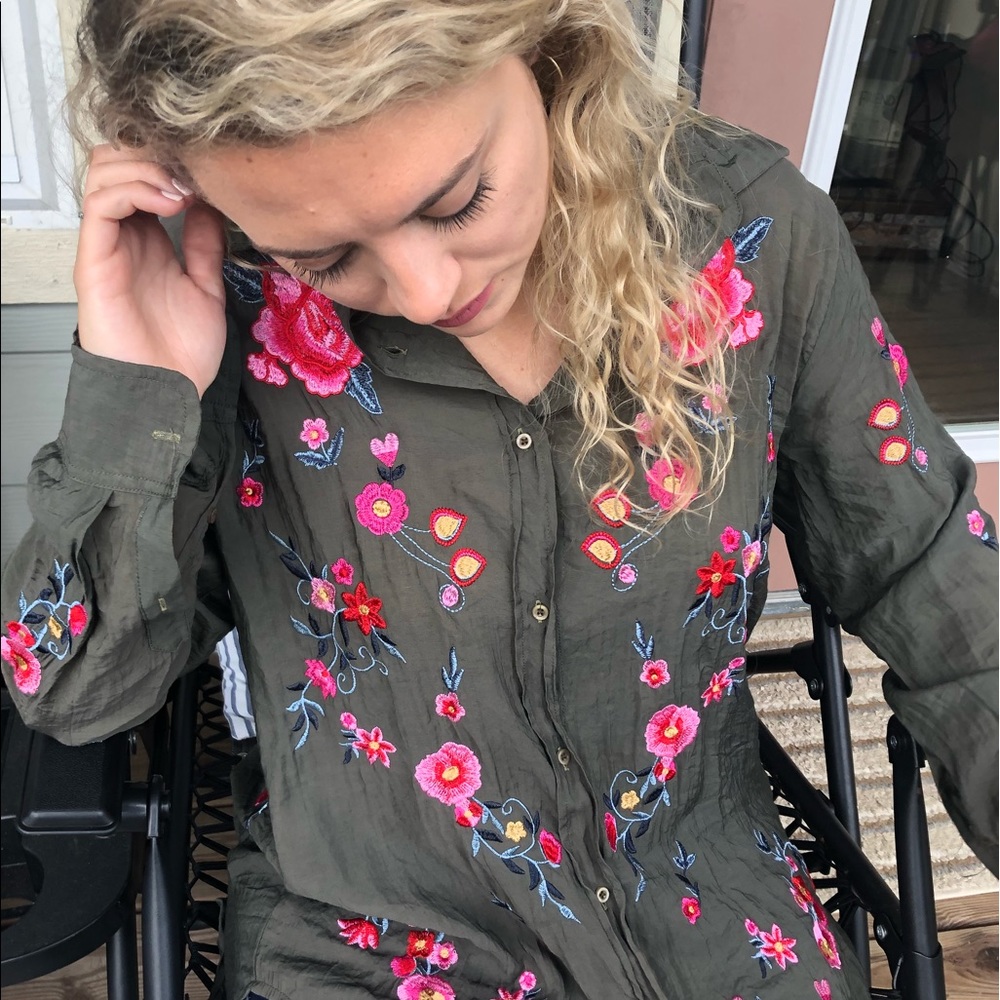 Nostalgia Long Sleeve Embroidered Shirt